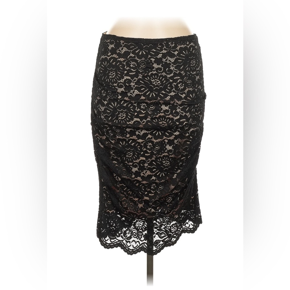 NWT Lace Knee Length Skirt